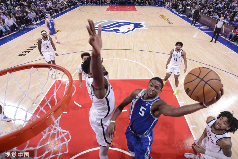 他不仅在比 他不仅在比